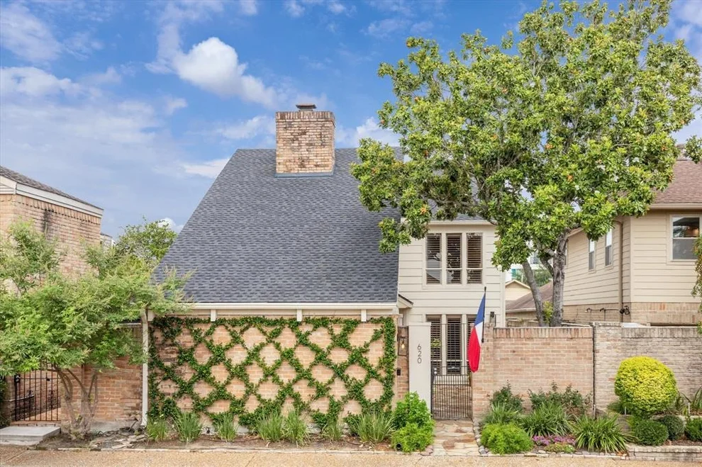 Unit for sale at 620 Chadbourne Court, Houston, TX 77079