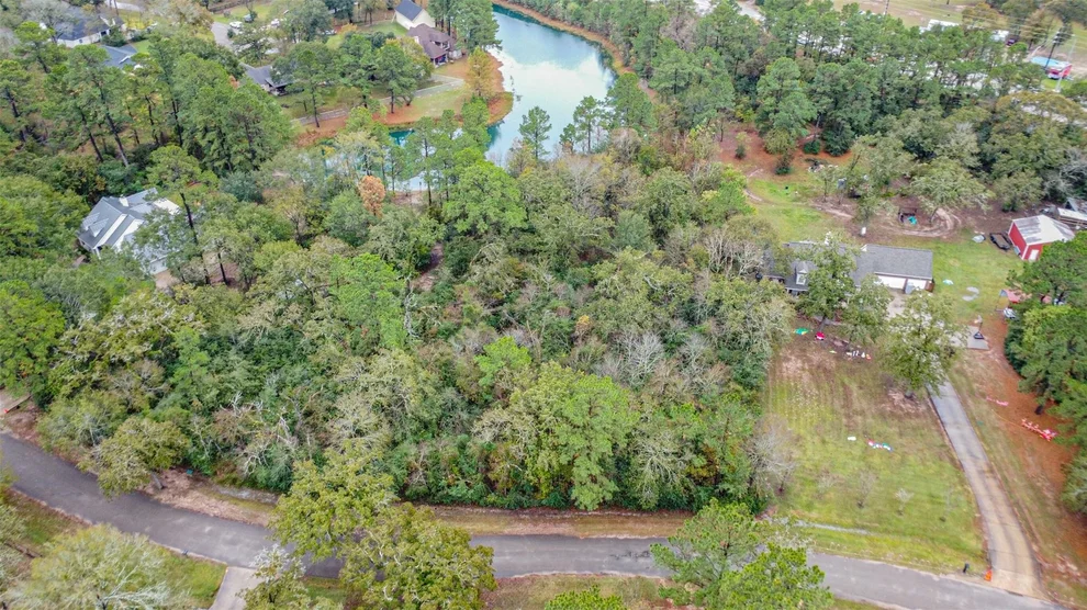Unit for sale at 37807 Galleria Oaks Lane, Magnolia, TX 77354