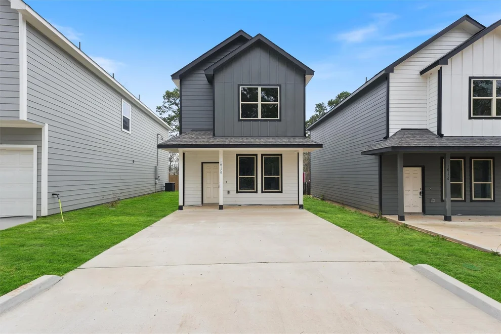 Unit for sale at 10178 Barberry Street, Willis, TX 77318