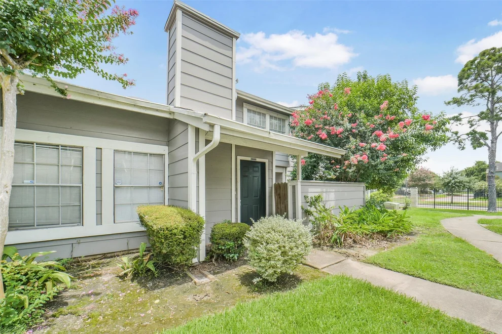Unit for sale at 6333 Shadow Tree Drive, Houston, TX 77035