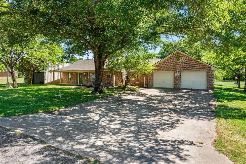 Unit for sale at 236 N Golfview Drive, Normangee, TX 77871