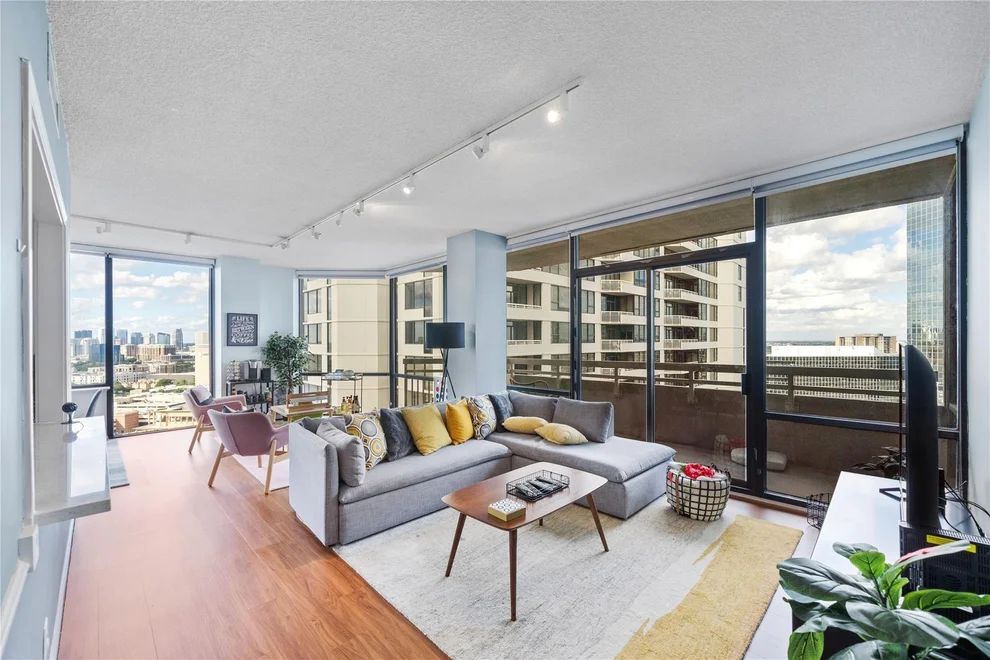 Unit for sale at 15 Greenway Plaza, Houston, TX 77046