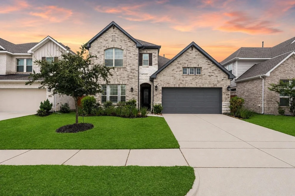Unit for sale at 18403 Summerland Lake Way, Cypress, TX 77433