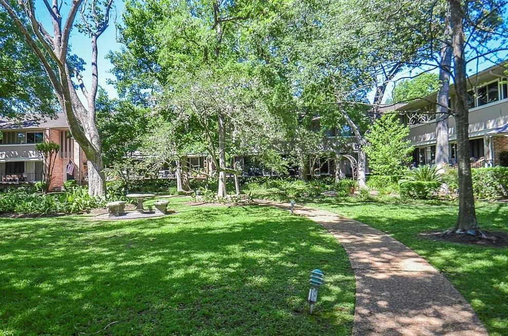 Unit for sale at 662 S Ripple Creek Drive, Houston, TX 77057
