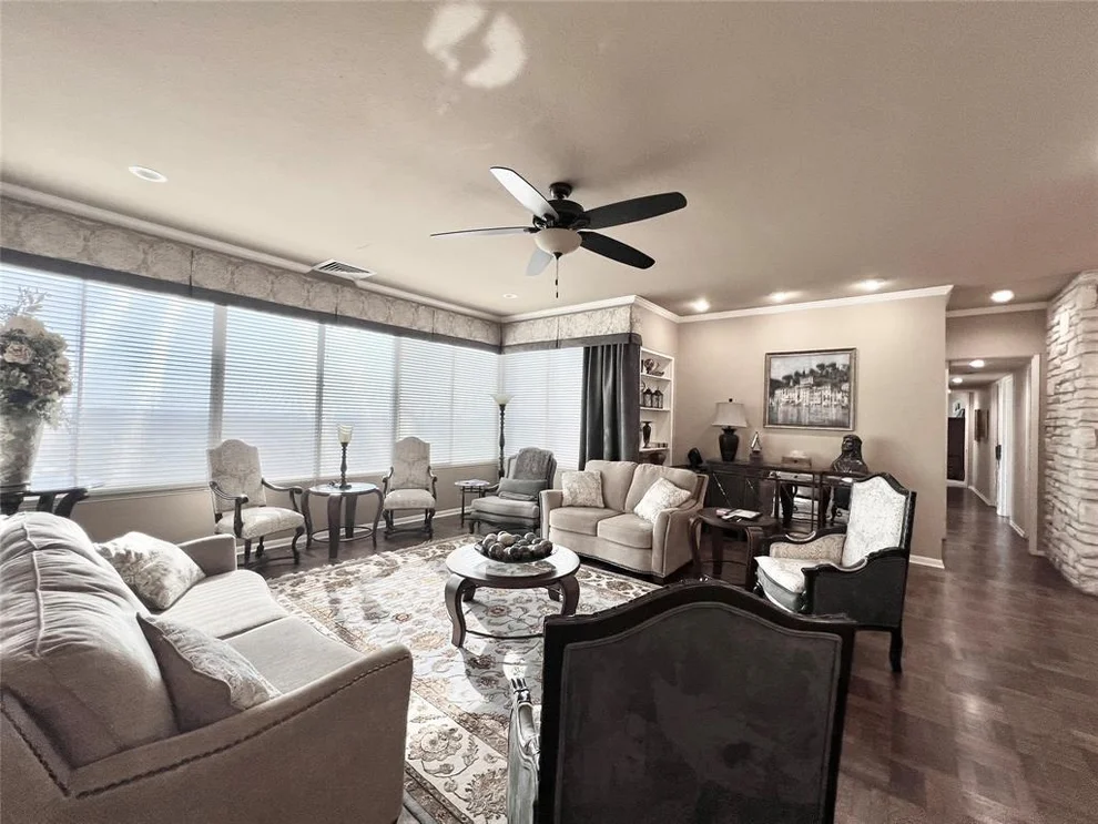Unit for sale at 2016 Main Street, Houston, TX 77002