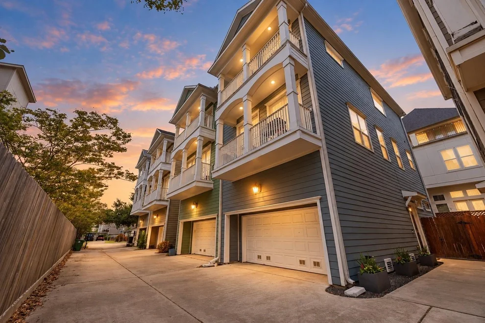 Unit for sale at 1331 W 24th Street, Houston, TX 77008