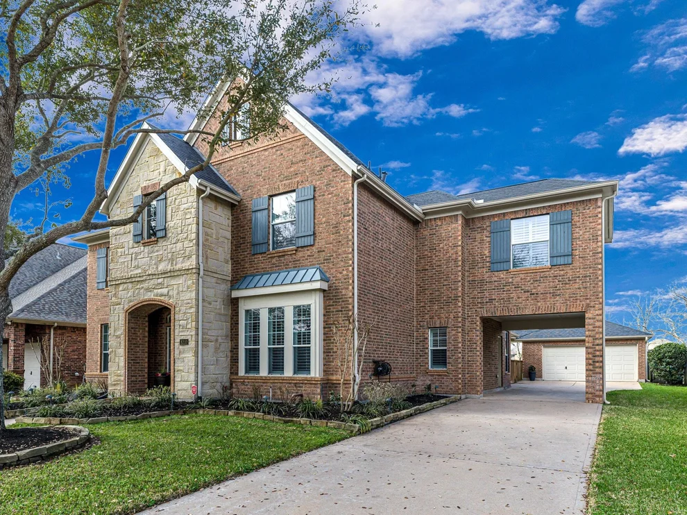 Unit for sale at 8310 Crescent Knolls Drive, Richmond, TX 77406