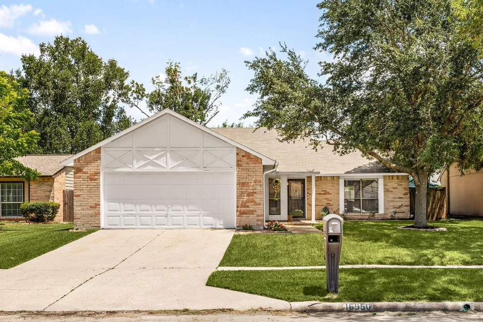 Unit for sale at 16950 Cairngale Street, Houston, TX 77084