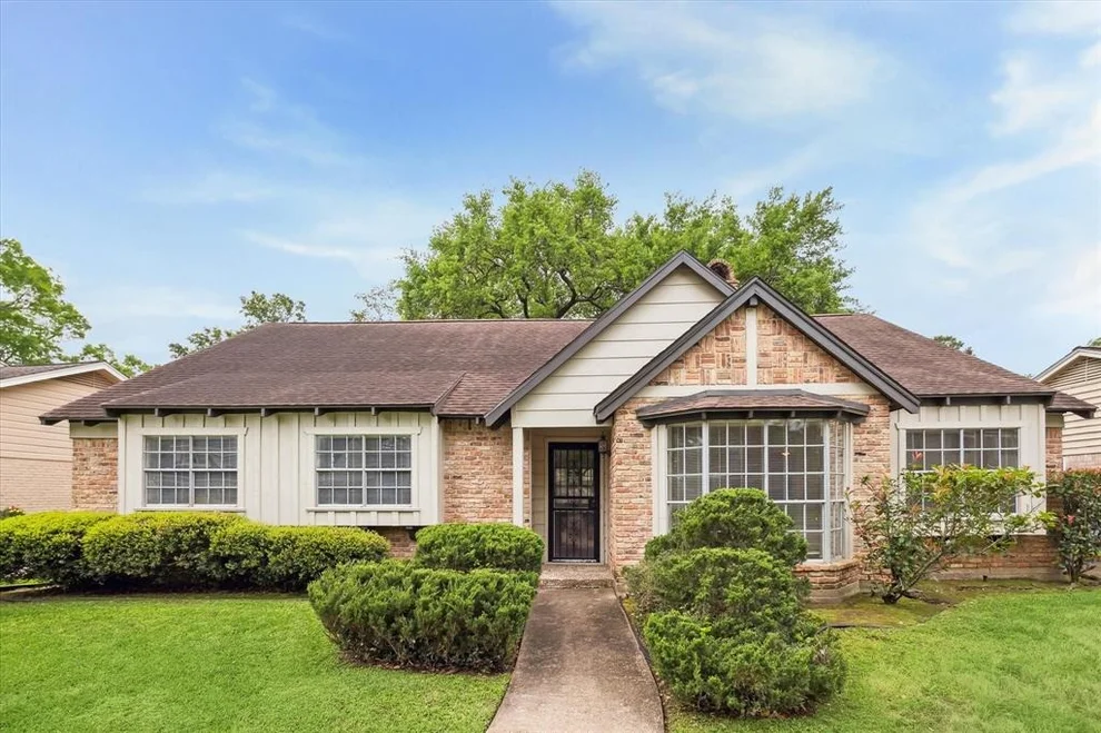 Unit for sale at 12451 Deep Spring Lane, Houston, TX 77077