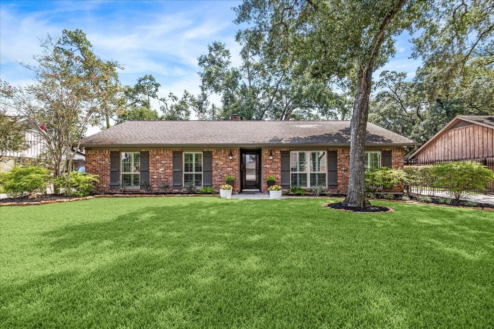 Unit for sale at 1831 Bethlehem Street, Houston, TX 77018