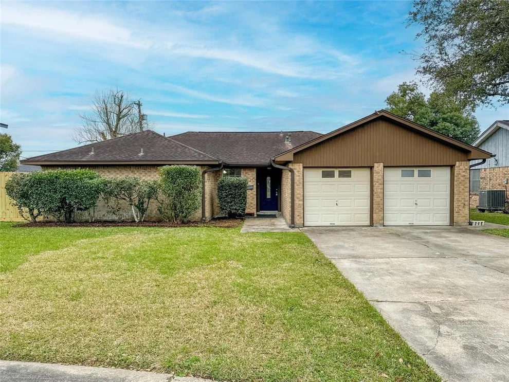 Unit for sale at 8017 Yucca Drive, Texas City, TX 77591