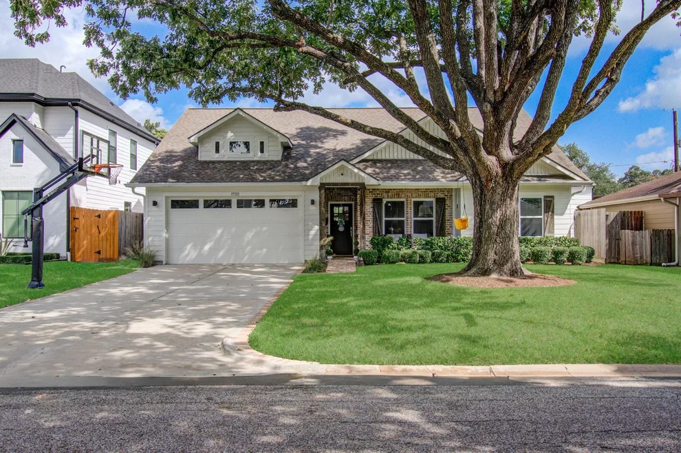 Unit for sale at 1722 Chippendale Road, Houston, TX 77018