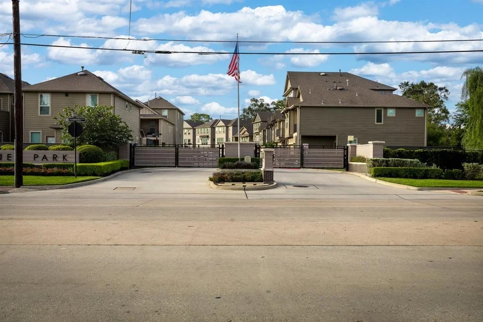 Unit for sale at 2121 Sequoia Woods Drive, Houston, TX 77080