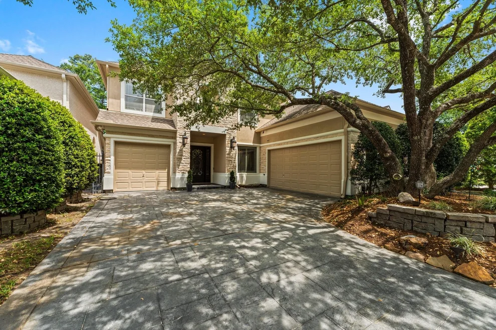 Unit for sale at 105 Marble Cottage Lane, Houston, TX 77069