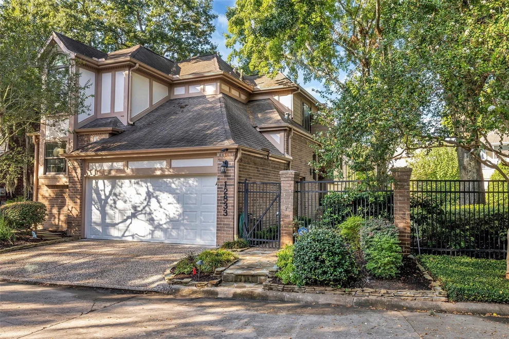 Unit for sale at 12833 Kingsbridge Lane, Houston, TX 77077