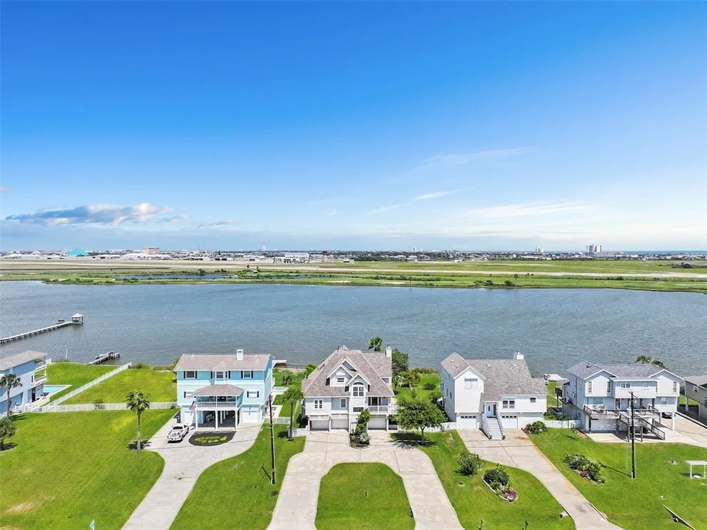 Unit for sale at 2612 Sydnor Lane, Galveston, TX 77554