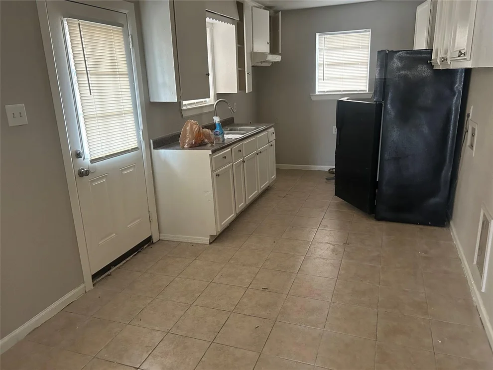 Unit for sale at 3333 Linn Street, Houston, TX 77026