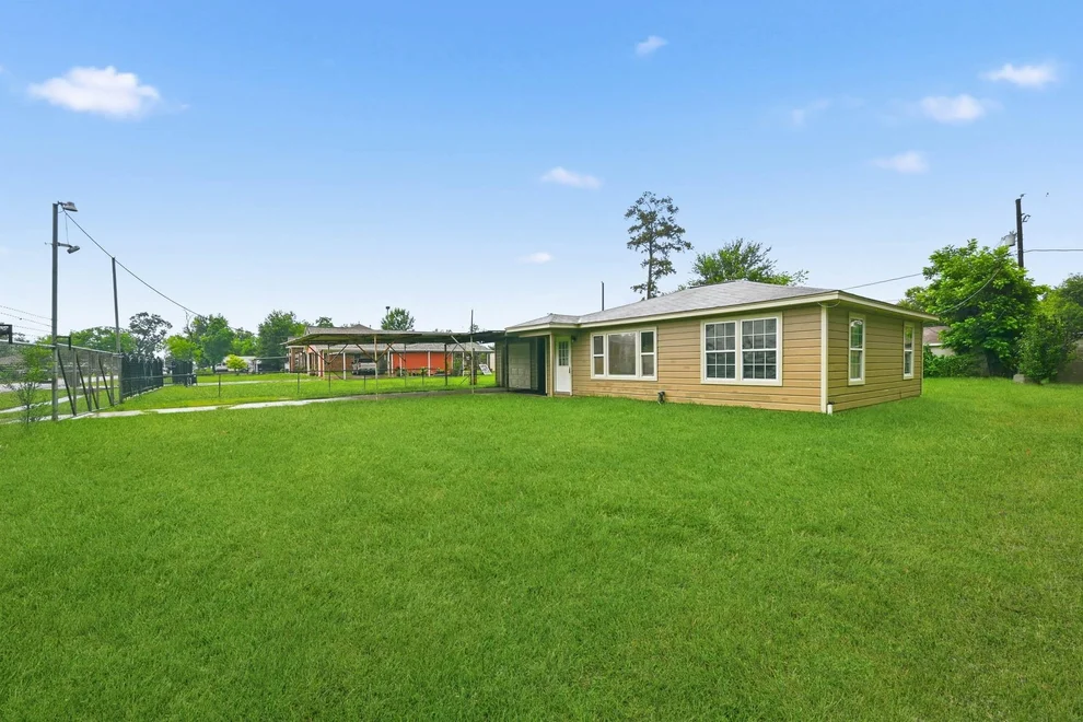 Unit for sale at 13509 Peoria Street, Houston, TX 77015