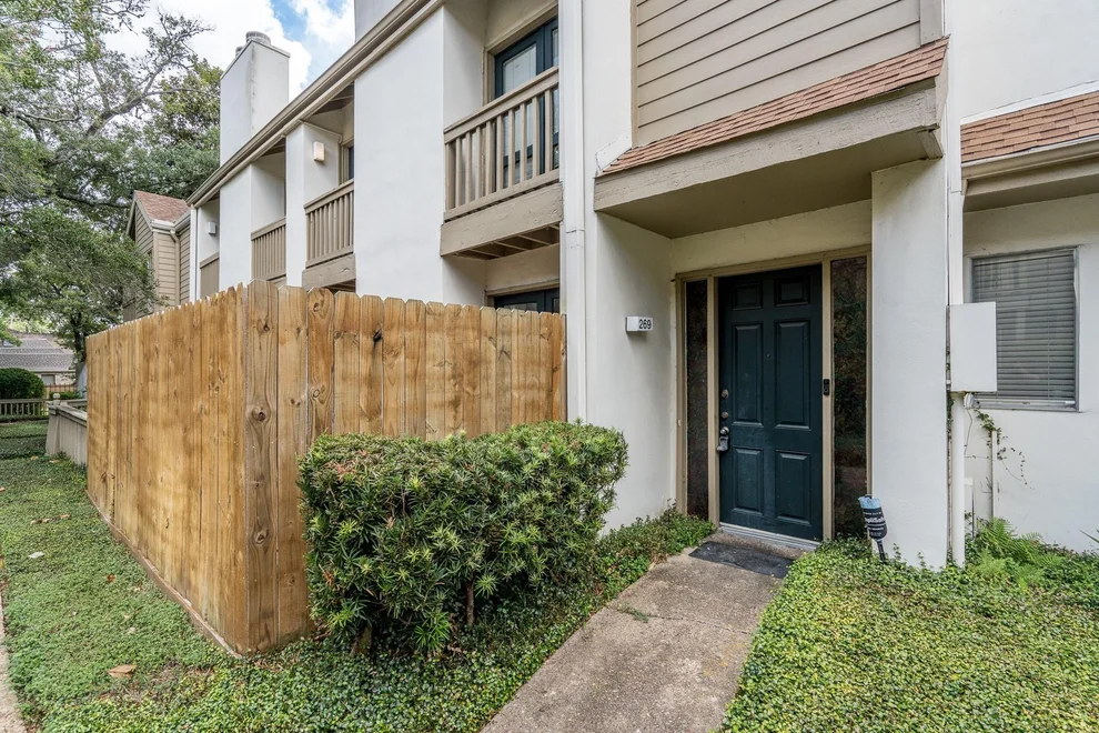Unit for sale at 2100 Tanglewilde Street, Houston, TX 77063