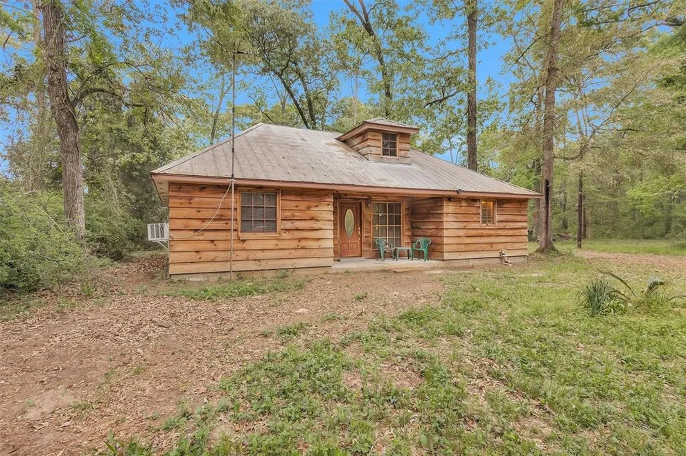 Unit for sale at 15395 Sharon Lane, Conroe, TX 77302