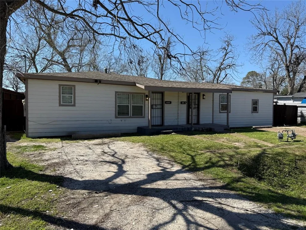 Unit for sale at 7313 Knox Street, Houston, TX 77088