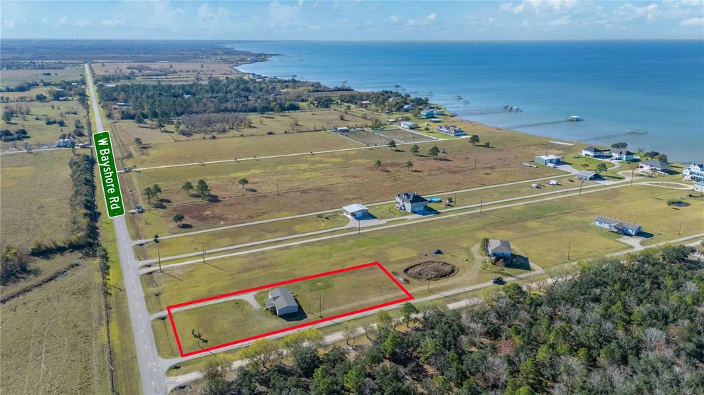Unit for sale at 4423 W Bayshore Road, Anahuac, TX 77514
