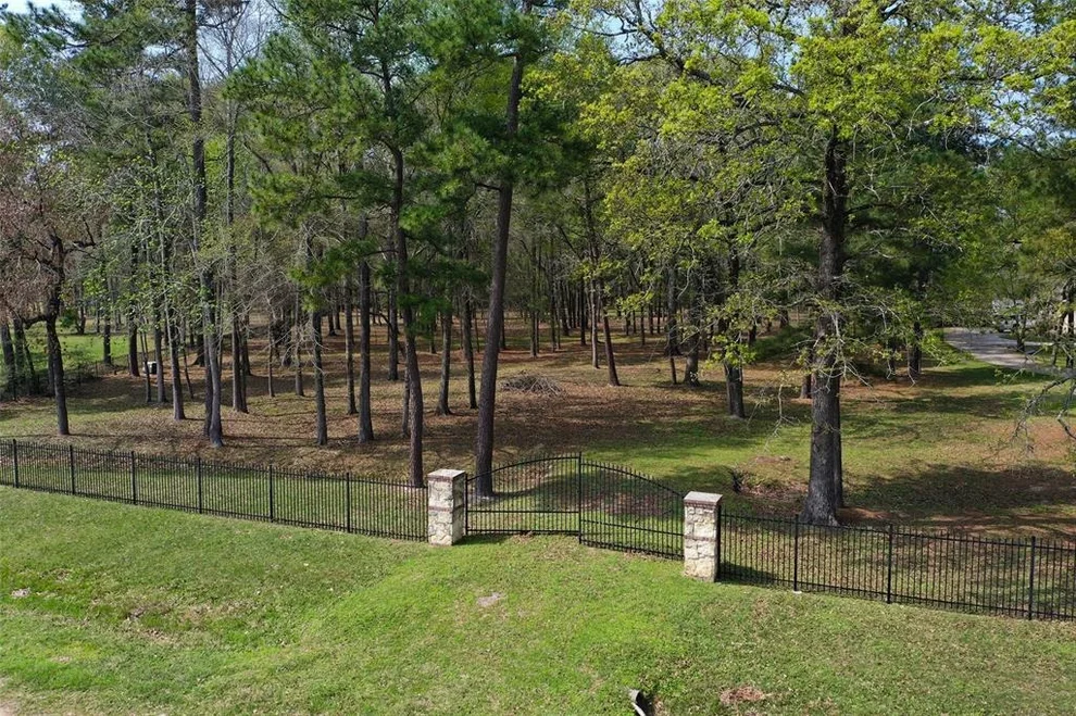 Unit for sale at 38242 Windy Ridge Trail, Magnolia, TX 77355