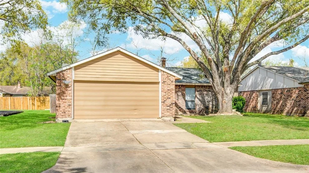 Unit for sale at 6839 Tara Drive, Richmond, TX 77469