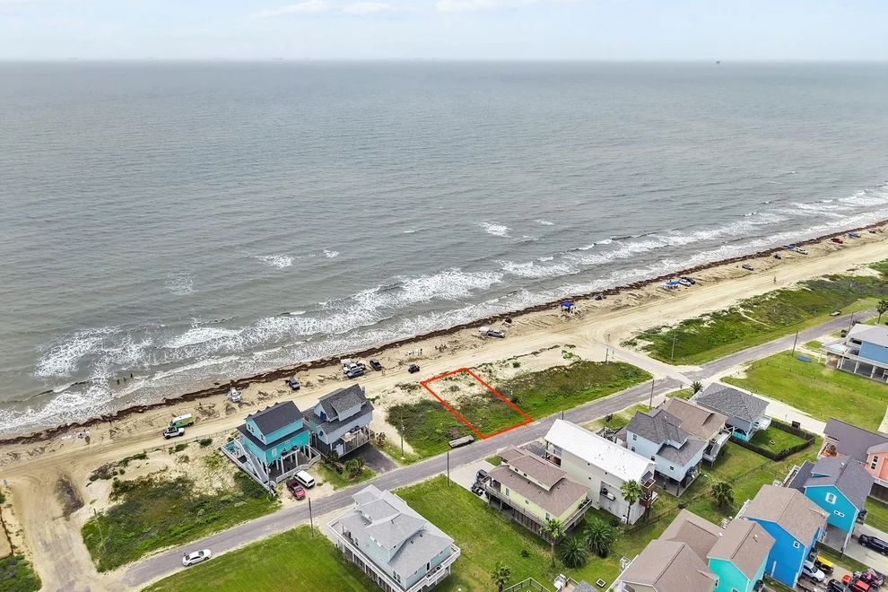 Unit for sale at 2790 Tradewind Drive, Crystal Beach, TX 77650