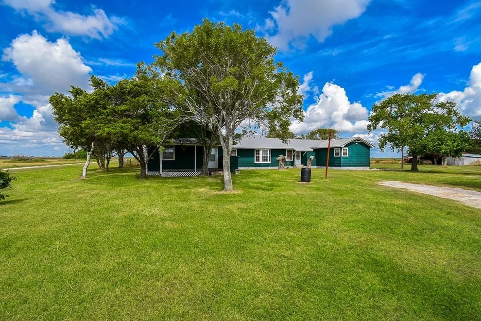 Unit for sale at 315 Junek Road, Palacios, TX 77465