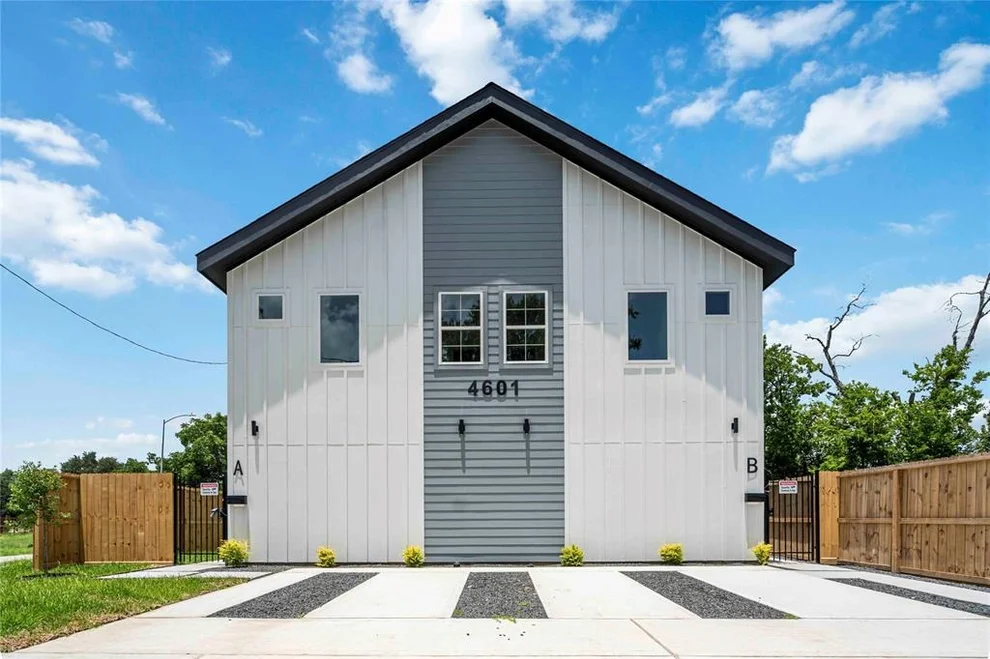 Unit for sale at 4601 White Rock Street, Houston, TX 77051