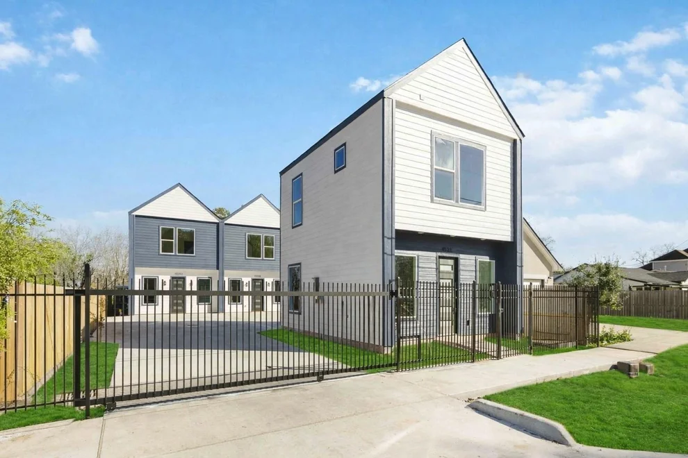 Unit for sale at 4533 Bricker Street, Houston, TX 77051
