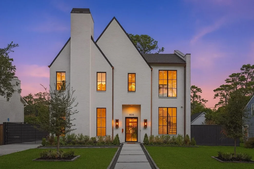 Unit for sale at 830 Azalea Street, Houston, TX 77018