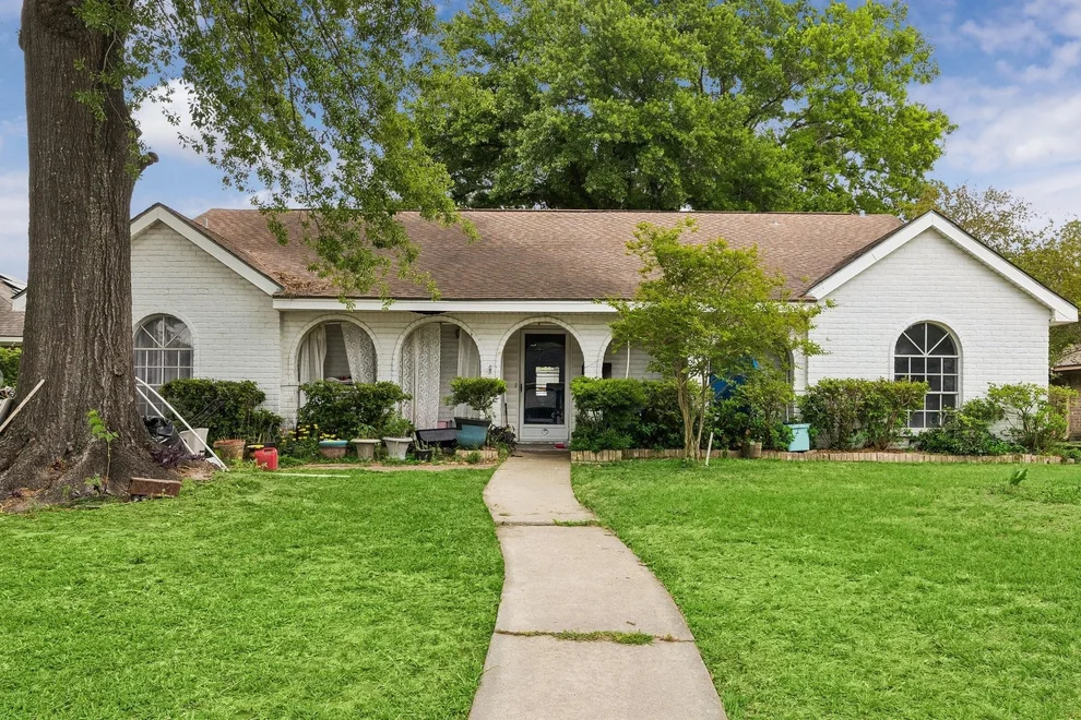 Unit for sale at 9626 Hearthwood Drive, Houston, TX 77040