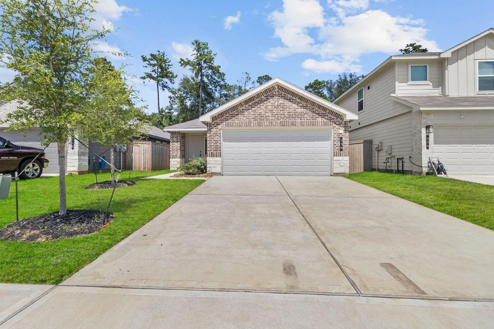 Unit for sale at 538 Belle Springs Lane, Conroe, TX 77301