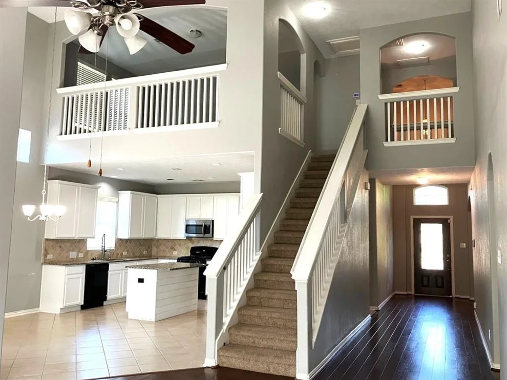 Unit for sale at 116 Meadow Ridge Way, Clute, TX 77531