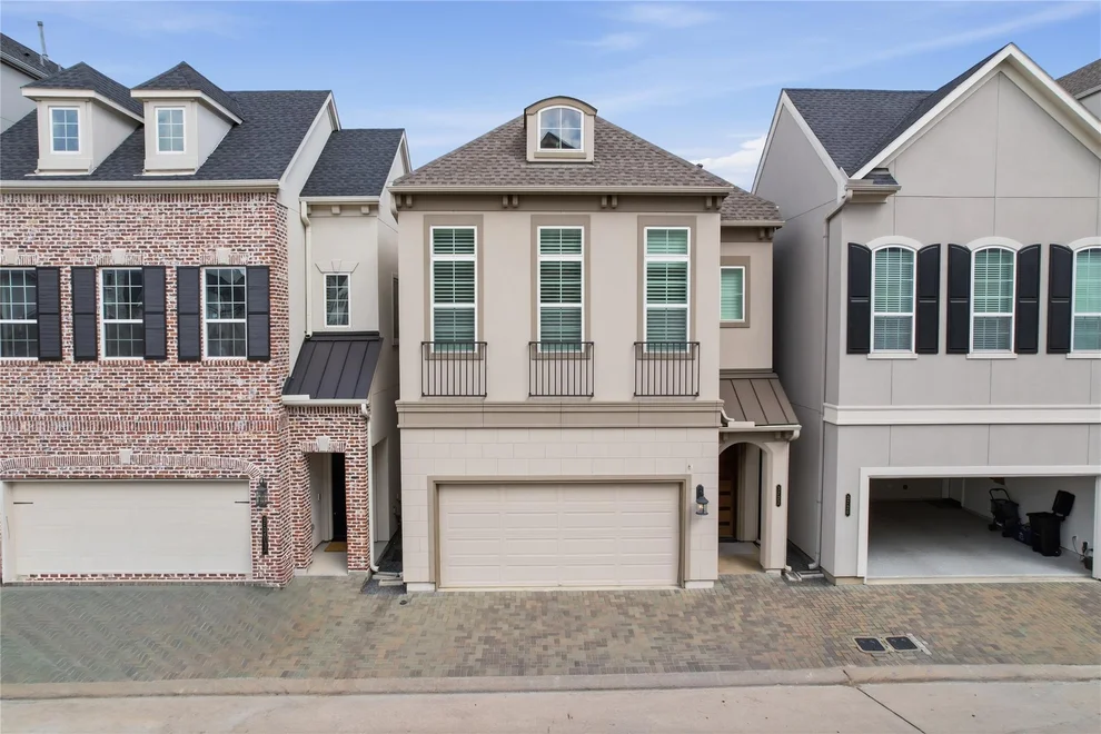 Unit for sale at 3722 Somerset York Lane, Houston, TX 77055