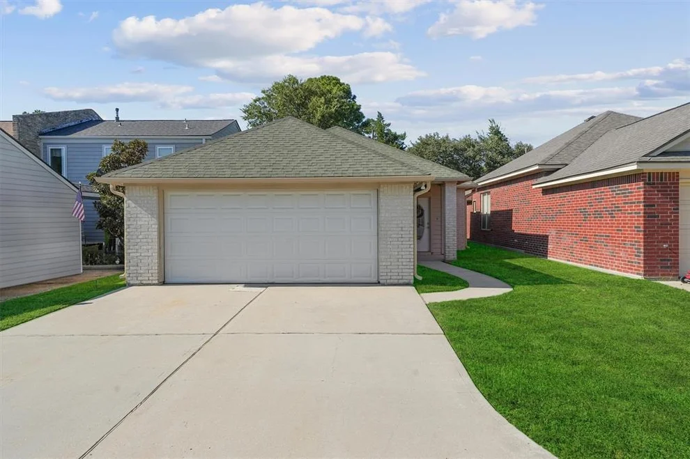 Unit for sale at 13046 Centaurus Ct, Willis, TX 77318