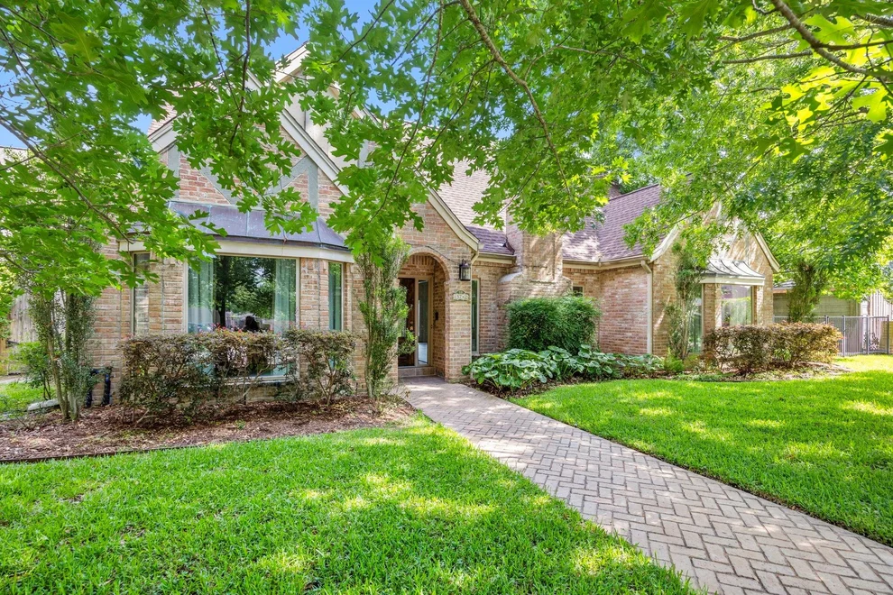 Unit for sale at 15742 Walkwood Drive, Houston, TX 77079
