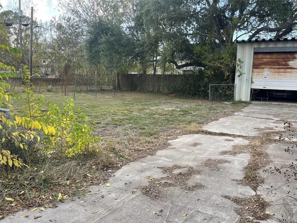 Unit for sale at 711 4th Street, Palacios, TX 77465