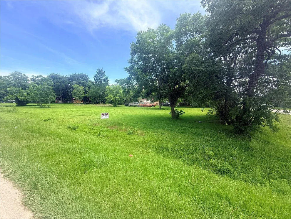 Unit for sale at 3307 Texas Avenue, Dickinson, TX 77539