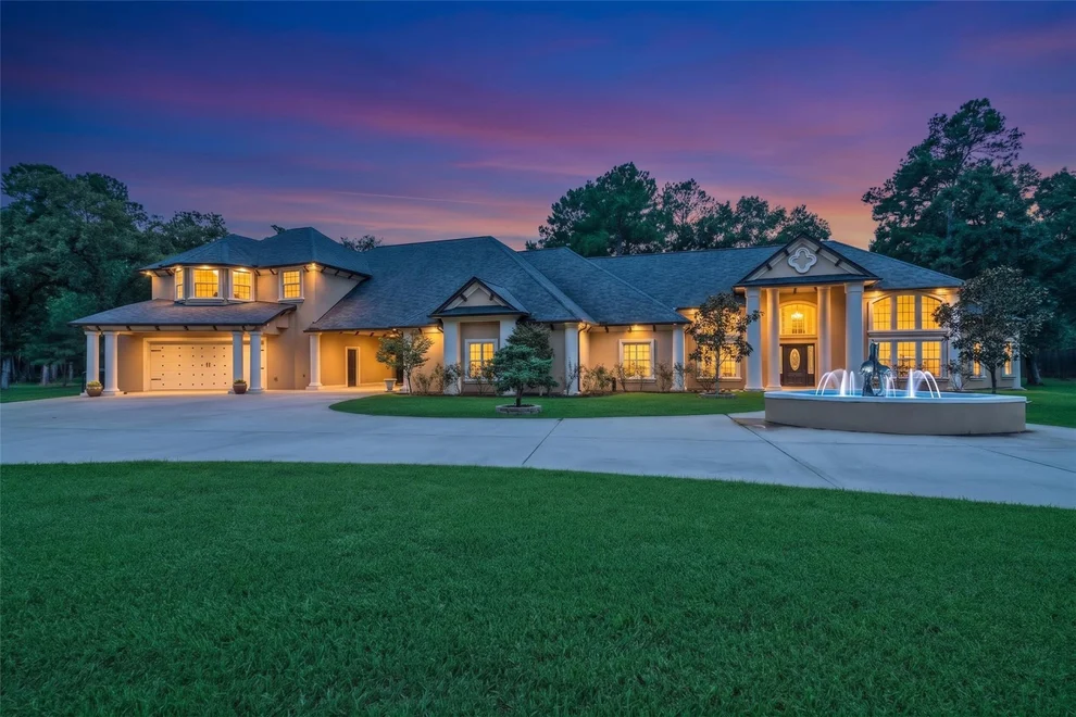 Unit for sale at 32660 Willow Bend Road, Waller, TX 77484