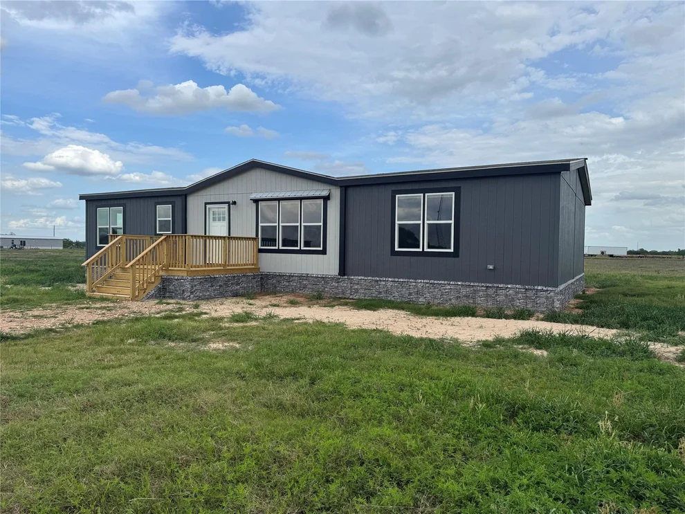 Unit for sale at 1231 Saddleback Drive, Bellville, TX 77418