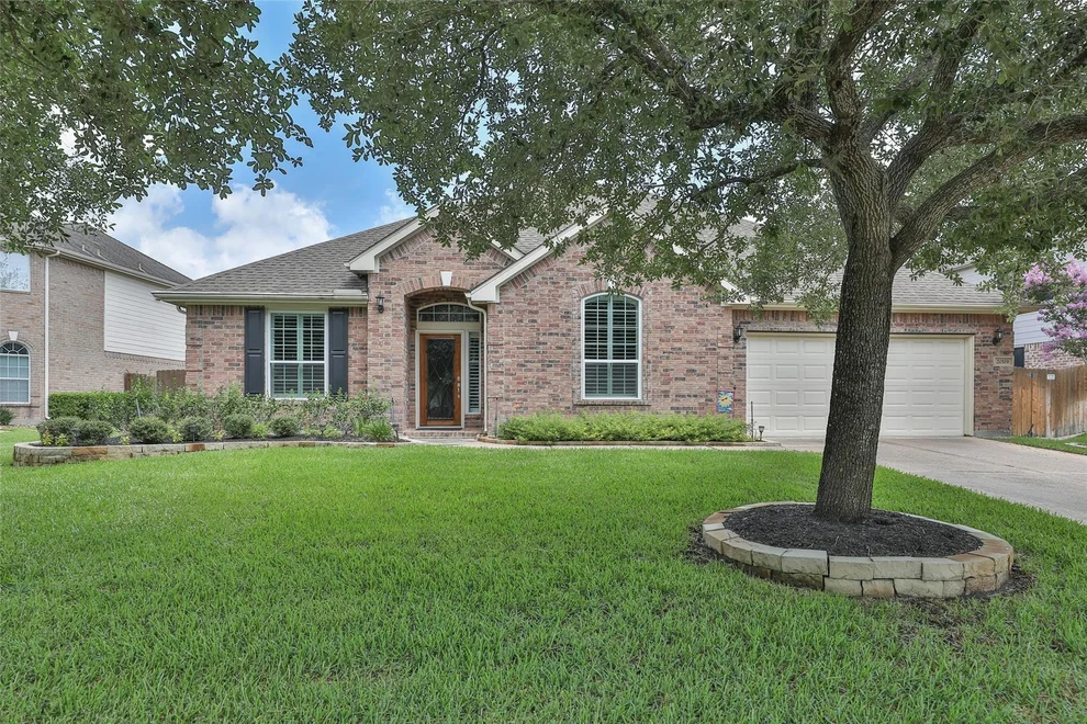 Unit for sale at 20519 Windrose Bend Drive, Spring, TX 77379