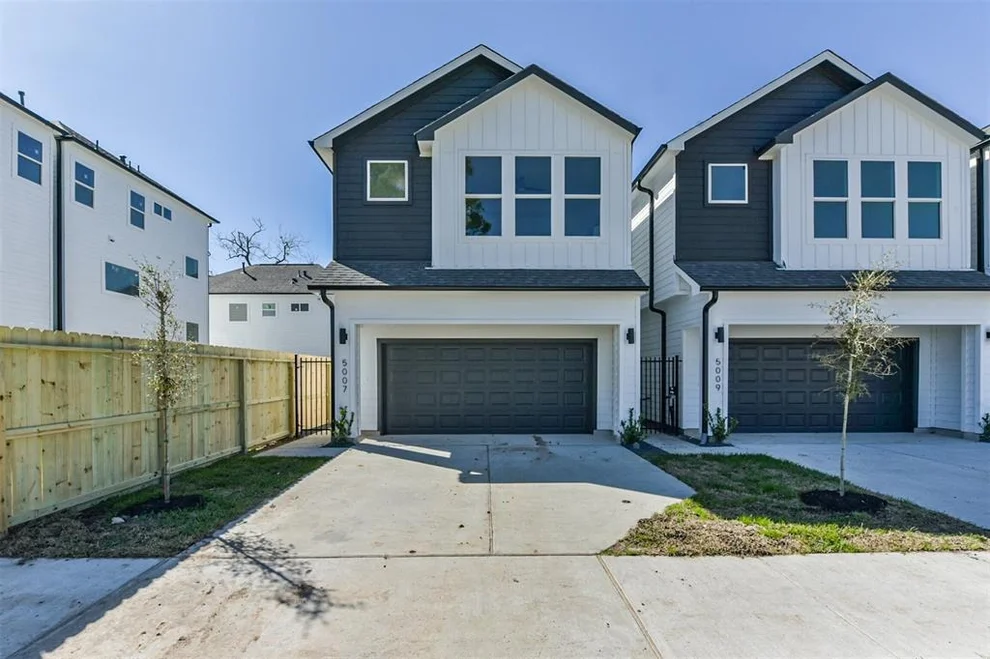 Unit for sale at 5015 Hardway Street, Houston, TX 77092