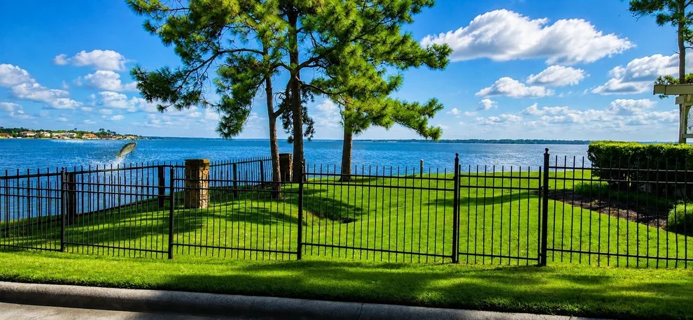 Unit for sale at 12800 Melville Drive, Montgomery, TX 77356