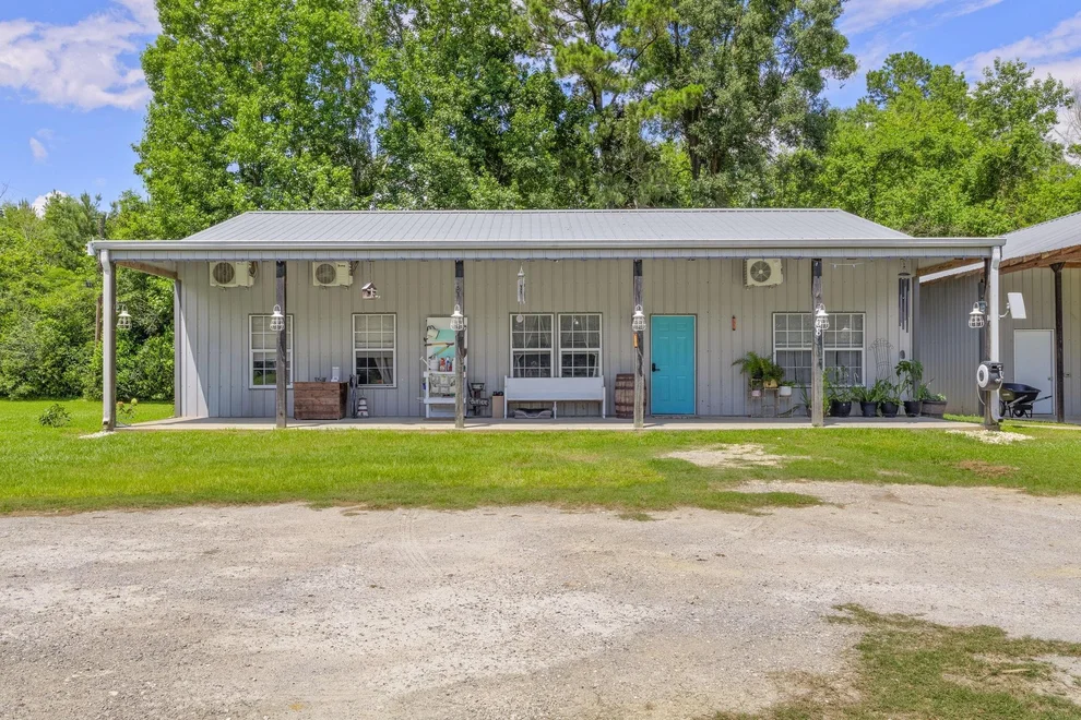 Unit for sale at 768 County Road 792, Buna, TX 77612