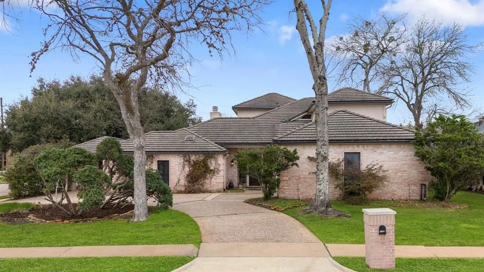 Unit for sale at 1806 Plantation Drive, Richmond, TX 77406