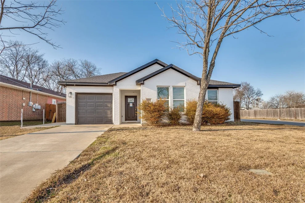 Unit for sale at 2255 Exeter Drive, Dallas, TX 75216