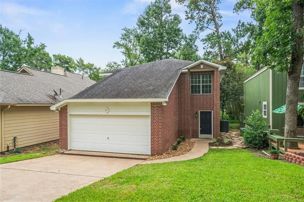 Unit for sale at 87 April Wind Drive N, Conroe, TX 77356